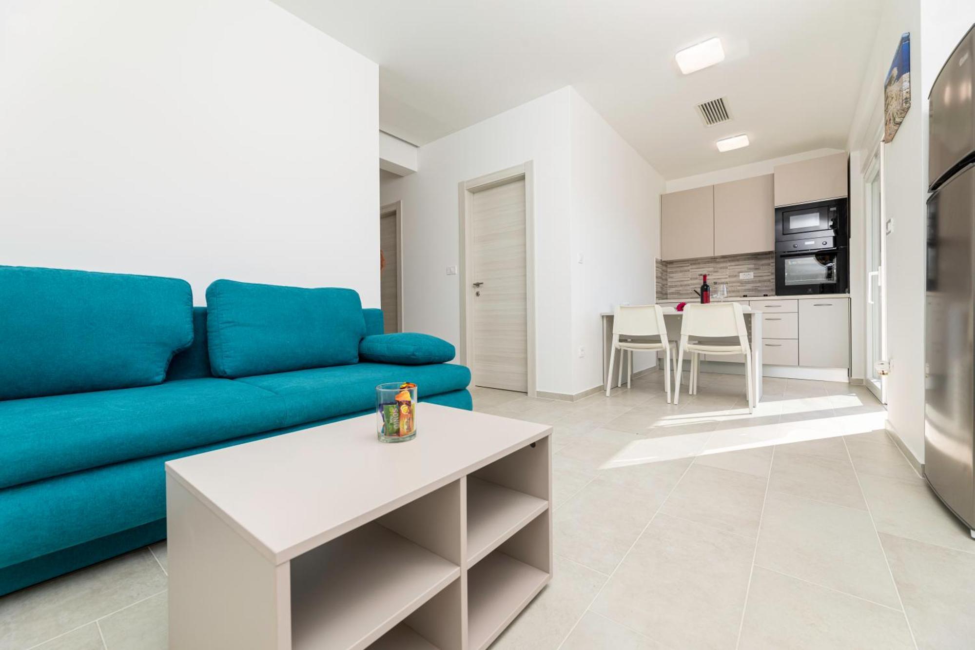 Apartments Sucic 2 Солине Экстерьер фото