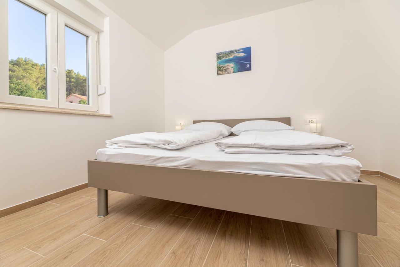 Apartments Sucic 2 Солине Экстерьер фото
