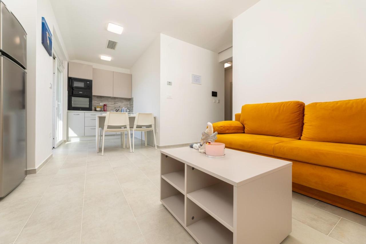 Apartments Sucic 2 Солине Экстерьер фото